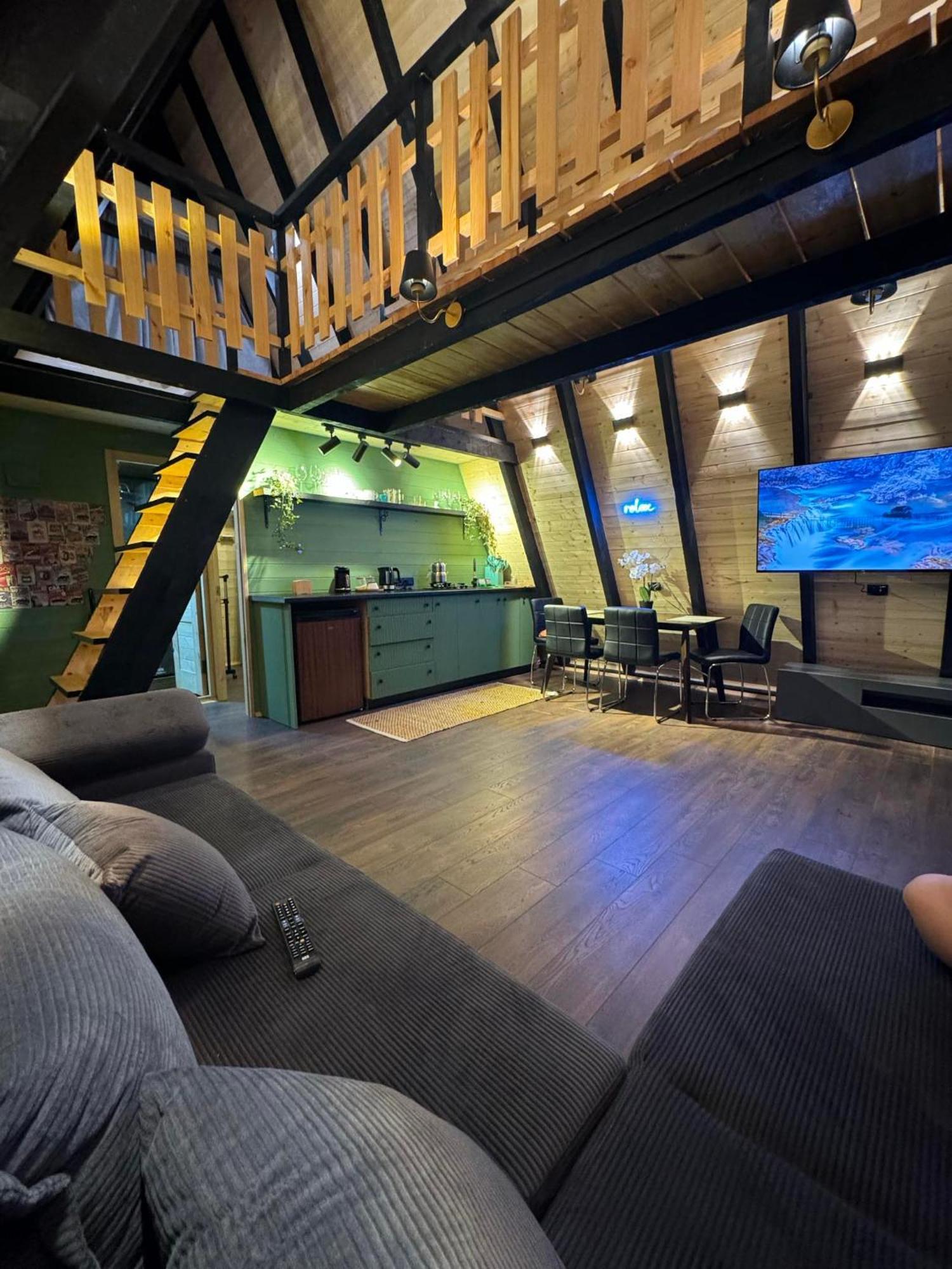 Sataplia Chalet
